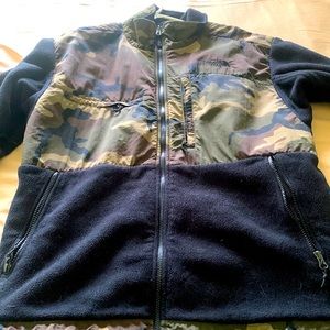 North face jacket camo men’s XL
